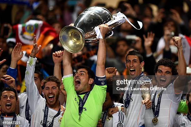 Iker Casillas of Real Madrid lifts the Champions League trophy during the UEFA Champions League Final between Real Madrid and Atletico de Madrid at...