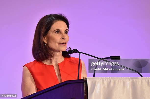 Lori Fink speaks on stage at NYU Langone Medical Center's Perlmutter Cancer Center Gala at The Plaza Hotel on October 21, 2015 in New York City.