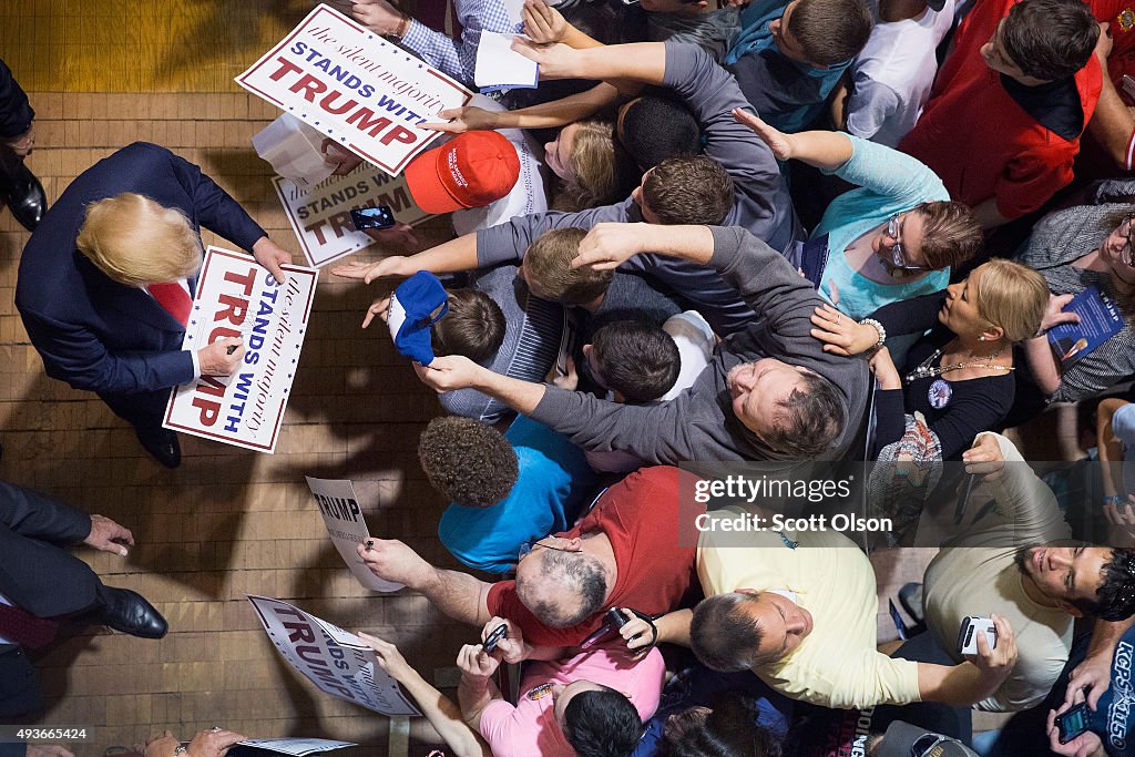 GOP Presidential Candidate Donald Trump Campaigns In Iowa