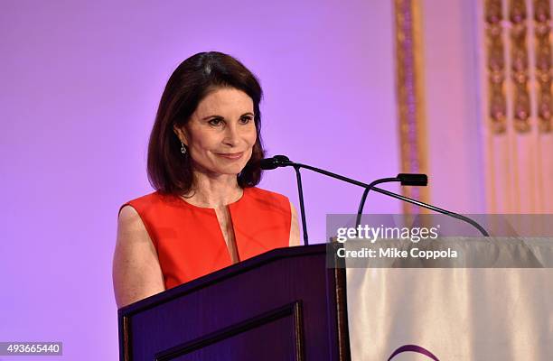 Lori Fink speaks on stage at NYU Langone Medical Center's Perlmutter Cancer Center Gala at The Plaza Hotel on October 21, 2015 in New York City.