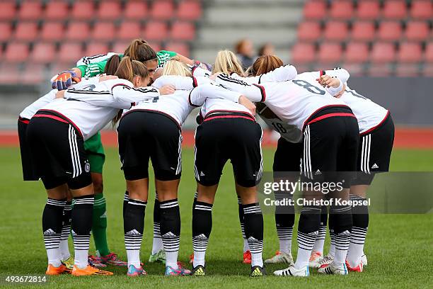 The team of Germany comes together prior to the Women's International Friendly match between U20 Germany and U20 Sweden at Auestadion on October 21,...