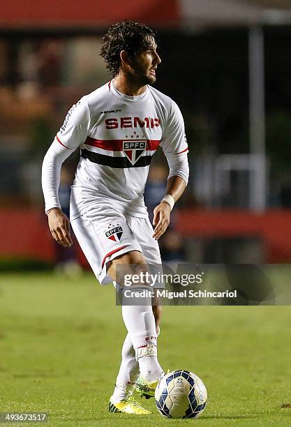 Alexandre Pato of Sao Paulo, run with the ball during a match between Sao Paulo and Gremio of Brasileirao Series A 2014 at Morumbi Stadium on May 24,...