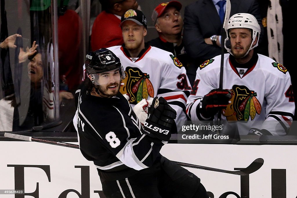 Chicago Blackhawks v Los Angeles Kings - Game Three