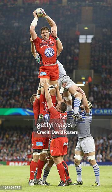 Bakkies Botha of Toulon wins the lineout ball during the Heineken Cup Final between Toulon and Saracens at the Millennium Stadium on May 24, 2014 in...