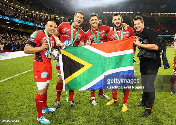 Bryan Habana, Bakkies Botha, Juan Smith, Danie Rossouw and Joe van Niekerk of Toulon and South Africa celebrate after their victory during the...