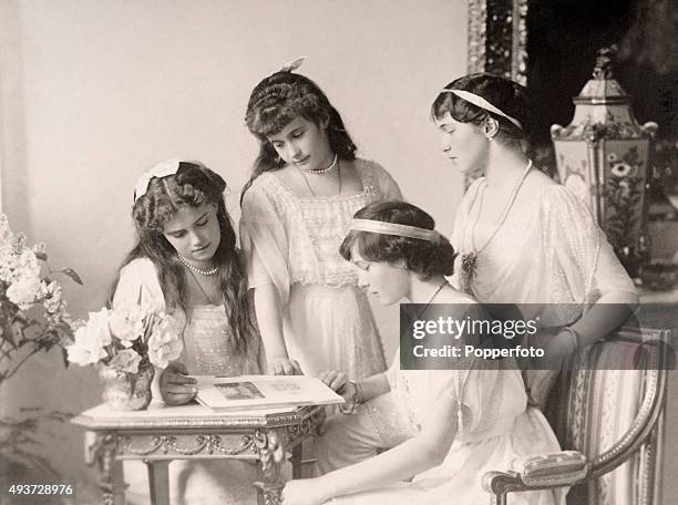 The four daughters of Tsar Nicholas II of Russia - the Grand Duchesses Olga, Tatiana, Maria and Anastasia Nikolaevna, circa 1915.