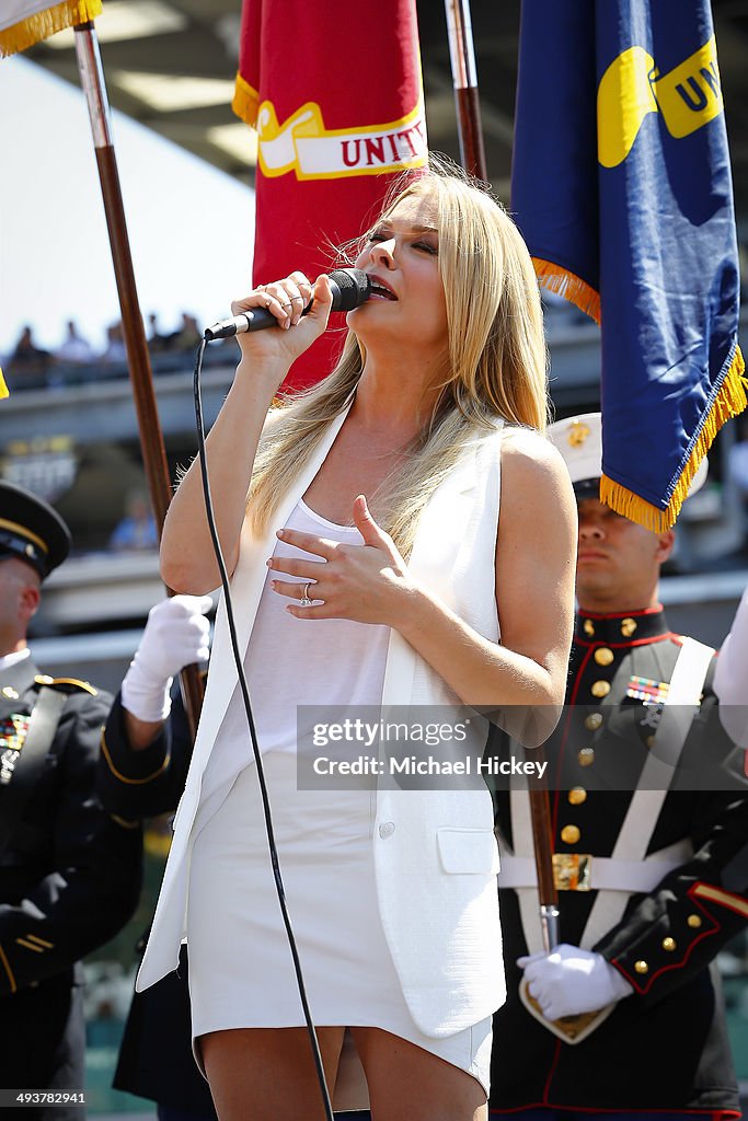 LeAnn Rimes performs the National Anthem at the 2014 Indy 500 at