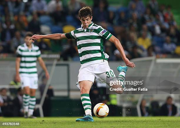 Sporting CP's midfielder Bruno Paulista in action during the UEFA Europa League match between Sporting CP and KF Skenderbeu at Estadio Jose de...