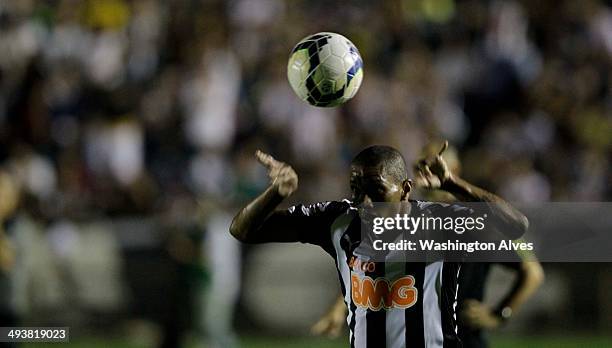 Diego Emerson ConceiÃ§Ã£o of Atletico MG in action during a match between Atletico MG and Criciuma as part of Brasileirao Series A 2014 at Joao...