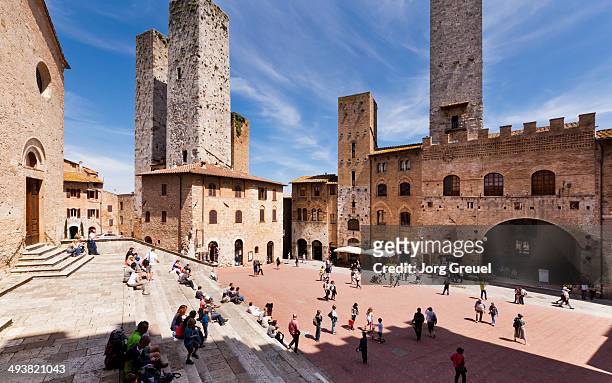 piazza del duomo - san gimignano stock pictures, royalty-free photos & images