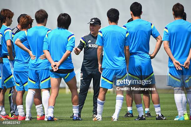 Japan head coach Alberto Zaccheroni instructs his players during the training session on May 23, 2014 in Ibusuki, Kagoshima, Japan.