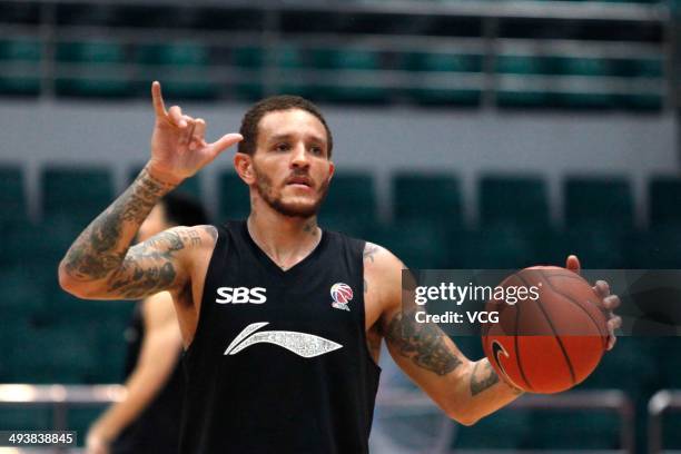 Delonte West of Fujian reacts during a training session for CBA 13/14 game on October 18, 2013 in Quanzhou, Fujian Province of China.