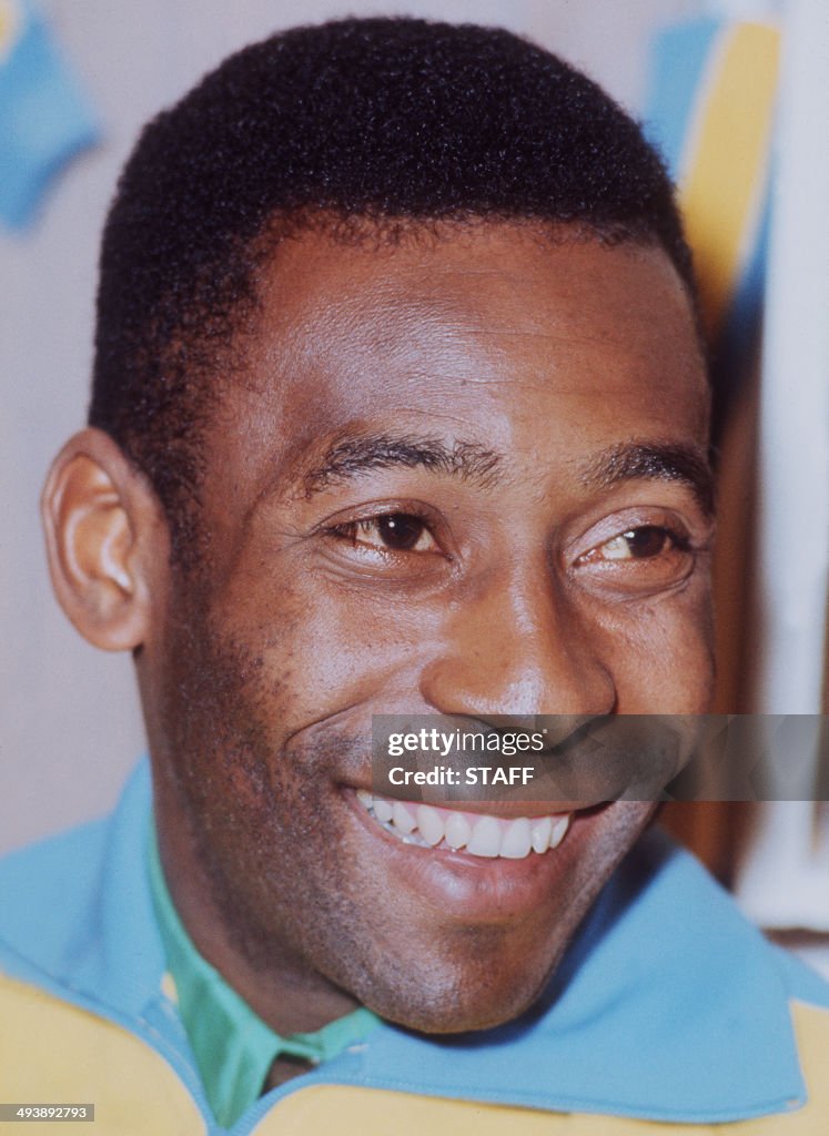 SOCCER-BIO-PELE