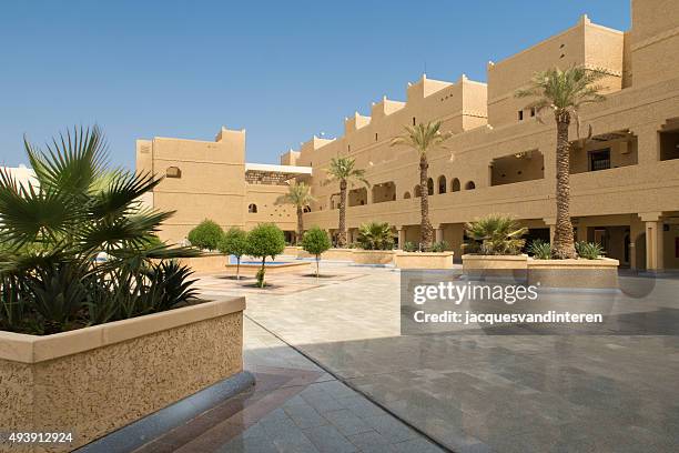 A Guide to Luxury Van Hire in Riyadh: What to Expect and How to Choose