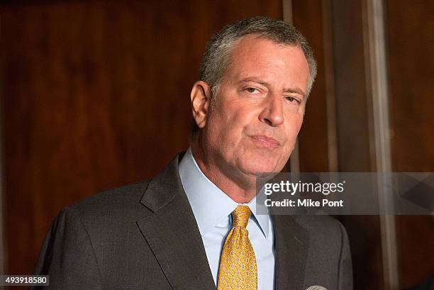 New York City Mayor Bill de Blasio attends the Answer the Call 30th Anniversary Gala at The Waldorf Astoria on October 22, 2015 in New York City.