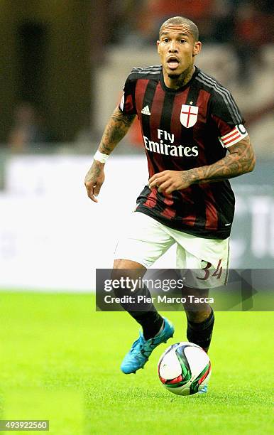 Nigel de Jong of AC Milan in action during the Berlusconi Trophy match between AC Milan and FC Internazionale at Stadio Giuseppe Meazza on October...