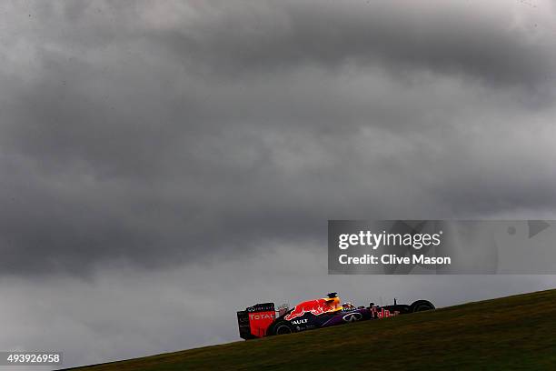 Daniel Ricciardo of Australia and Infiniti Red Bull Racing drives during practice for the United States Formula One Grand Prix at Circuit of The...