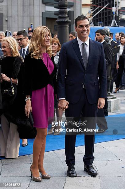 Pedro Sanchez and wife Begona Fernandez arrive to the Campoamor Theater for the Princess of Asturias Award 2015 ceremony on October 23, 2015 in...