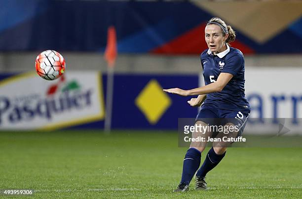 Sabrina Delannoy of France in action during the women's international friendly match between France and The Netherlands at Stade Jean Bouin on...