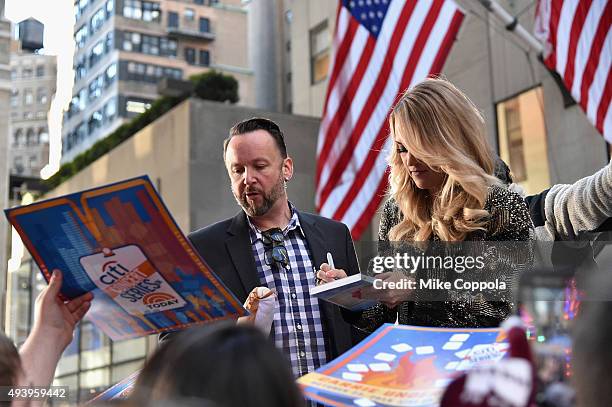 Carrie Underwood greets fans on the Citi Concert Series On Today in Rockefeller Plaza on October 23, 2015 in New York City.