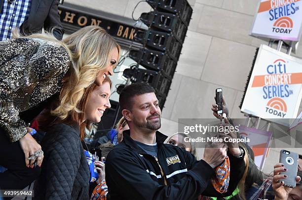 Carrie Underwood greets fans on the Citi Concert Series On Today in Rockefeller Plaza on October 23, 2015 in New York City.