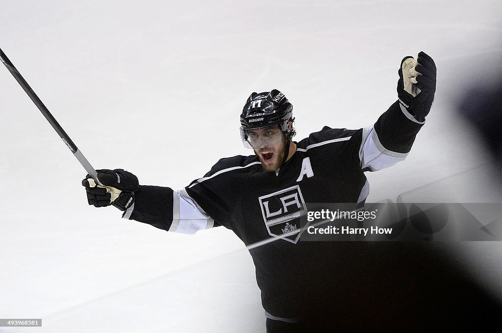 Chicago Blackhawks v Los Angeles Kings - Game Four