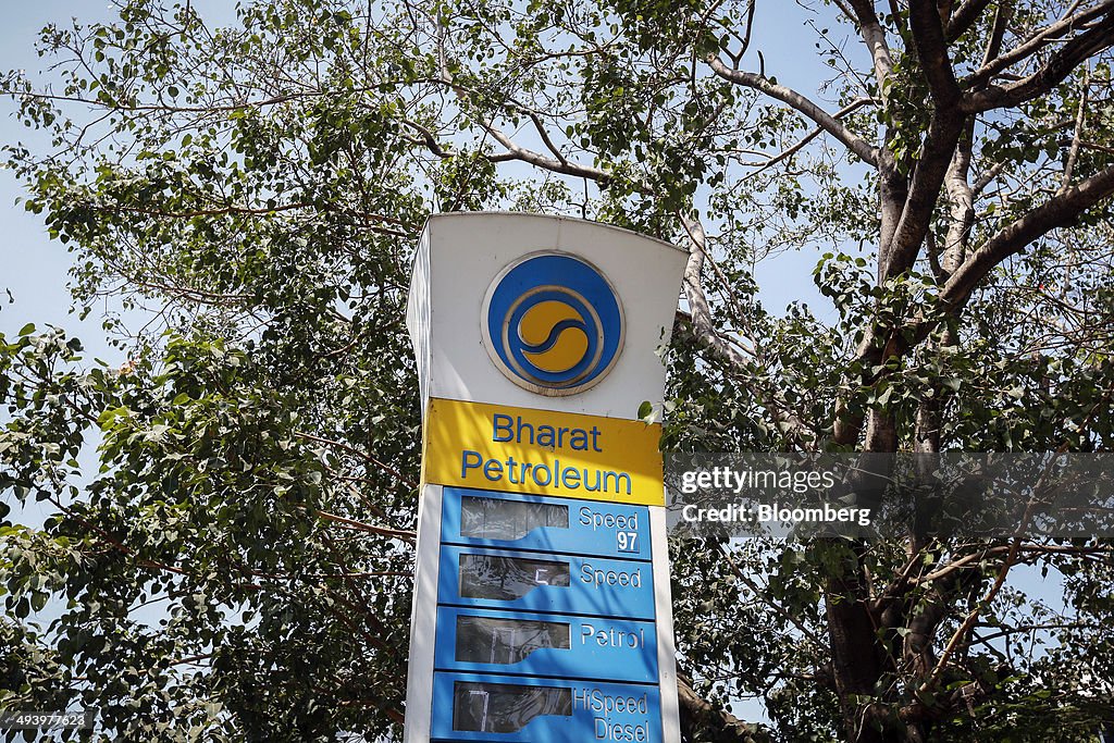 Bharat Petroleum And Indian Oil Corp Gas Stations Ahead Of Fourth-Quarter Earnings