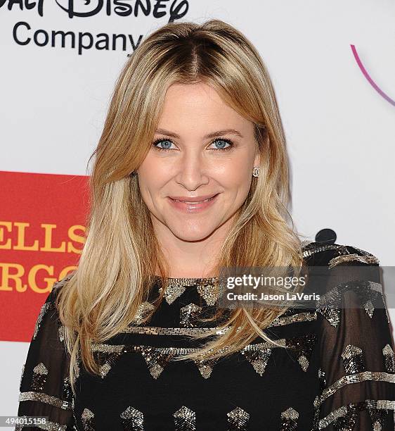 Actress Jessica Capshaw attends the 2015 GLSEN Respect Awards at the Beverly Wilshire Four Seasons Hotel on October 23, 2015 in Beverly Hills,...