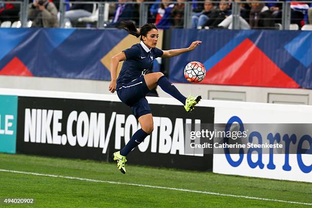 Louisa Necib of France controls the ball during the international friendly game between France and Netherlands at Stade Jean Bouin on October 23,...