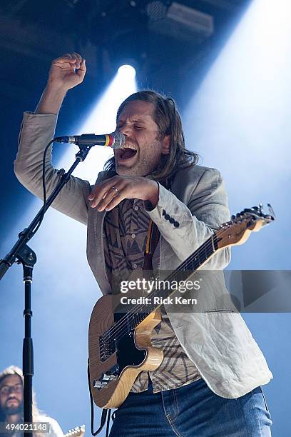 Singer Bat 138 Singer Songwriter Bat Stock Photos, High-Res Pictures, and Images ...