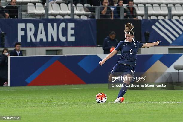 Charlotte Bilbault of France controls the ball during the international friendly game between France and Netherlands at Stade Jean Bouin on October...