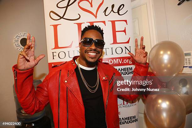 Recording artist Raheem DeVaughn attends "Queen For A Day" presented by Raheem DeVaughn & Love Life Foundation at High Maintenance Hair Spa on...