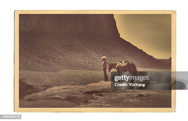 western cowboy-retro postkarte - usa photos stock-fotos und bilder