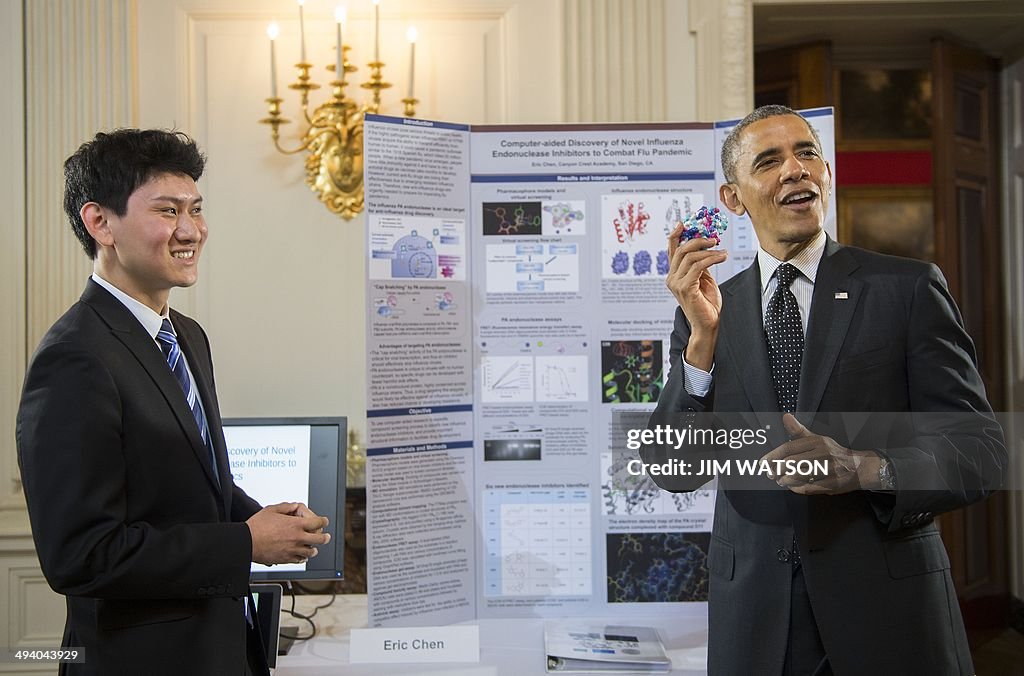 US-POLITIS-SCIENCE-FAIR-OBAMA