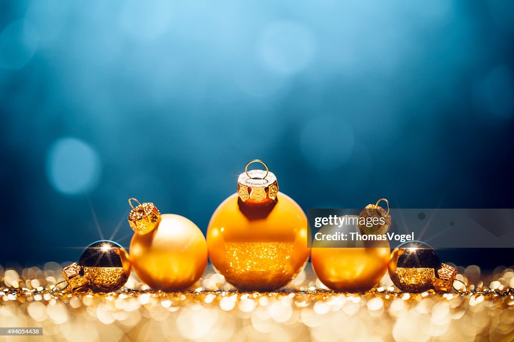Goldene Weihnachten-Dekoration Lichter, Bokeh unscharf Blau Gold