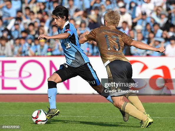 Kawasaki Frontale v Yokohama F.Marinos - J. League 2015 Kawasaki Frontale v Yokohama F.Marinos - J. League 2015