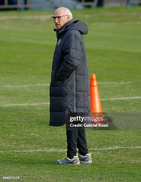Carlos Bianchi, head coach of Boca Juniors, looks on during a training session at Casa Amarilla on May 27, 2014 in Buenos Aires, Argentina.