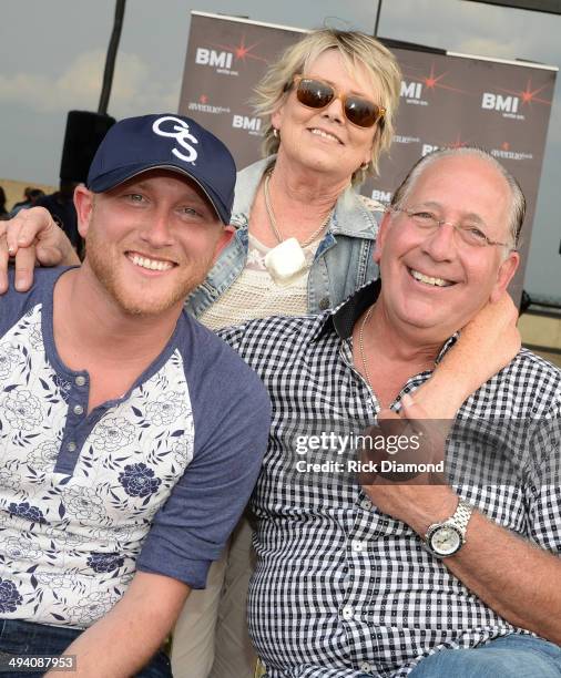 Cole's Mother and John Esposito Warner Music Nashville President/CEO congratulates Singer/Songwriter Cole Swindell on his First No.1 Song "Chillin'...