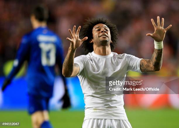 Marcelo of Real Madrid celebrates achieving 'La Decima' holding up 10 fingers during the UEFA Champions League Final between Real Madrid and Atletico...