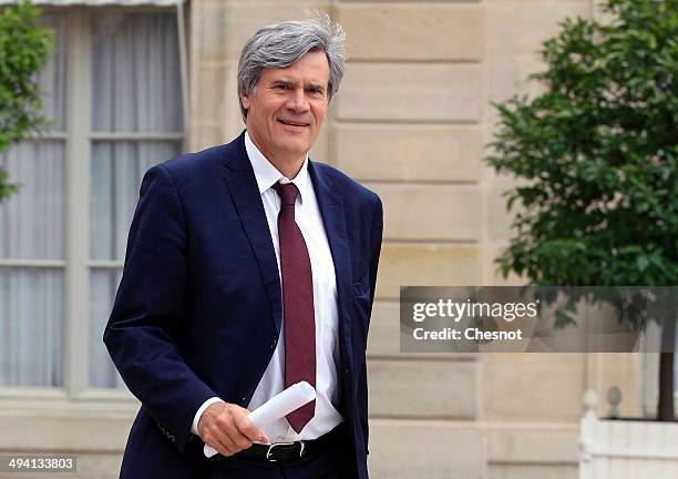 Stephane Le Foll, Minister of Agriculture, Food and Forestry, Government Spokesman, leaves after a cabinet meeting at the Elysee Palace on May 28,...