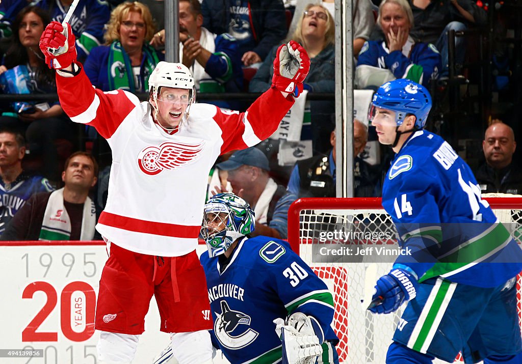 Detroit Red Wings v Vancouver Canucks