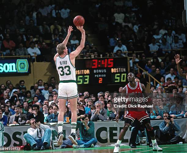 95 Michael Jordan Larry Bird Photos & High Res Pictures - Getty Images