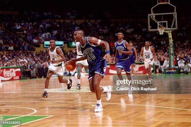 Chuck Botson 467 Chuck Person Photos & High Res Pictures - Getty Images