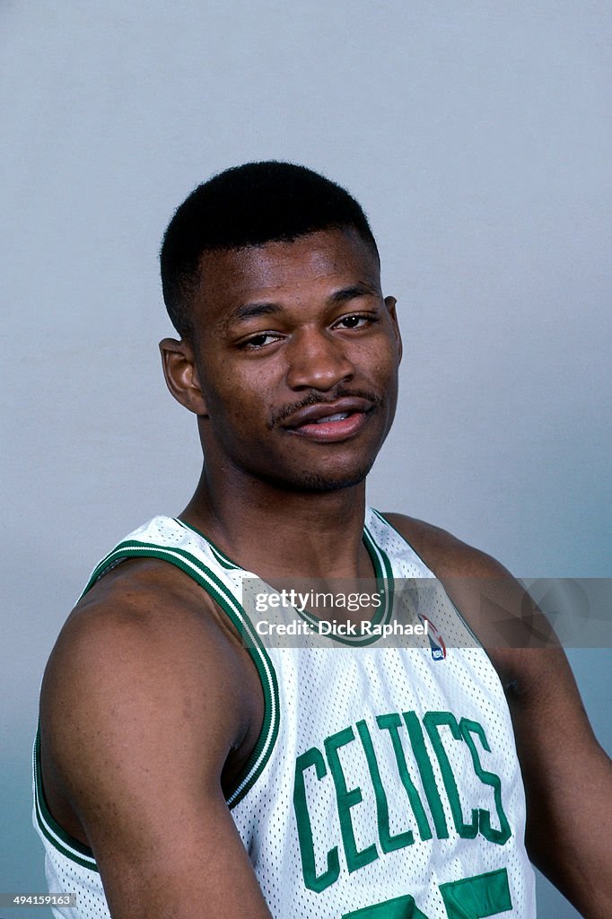 Reggie Lewis Reggie Lewis of the Boston Celtics poses for a headshot at the Boston ...
