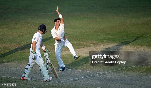 Yasir Shah of Pakistan bowls during day four of the 2nd test match between Pakistan and England at Dubai Cricket Stadium on October 25, 2015 in...