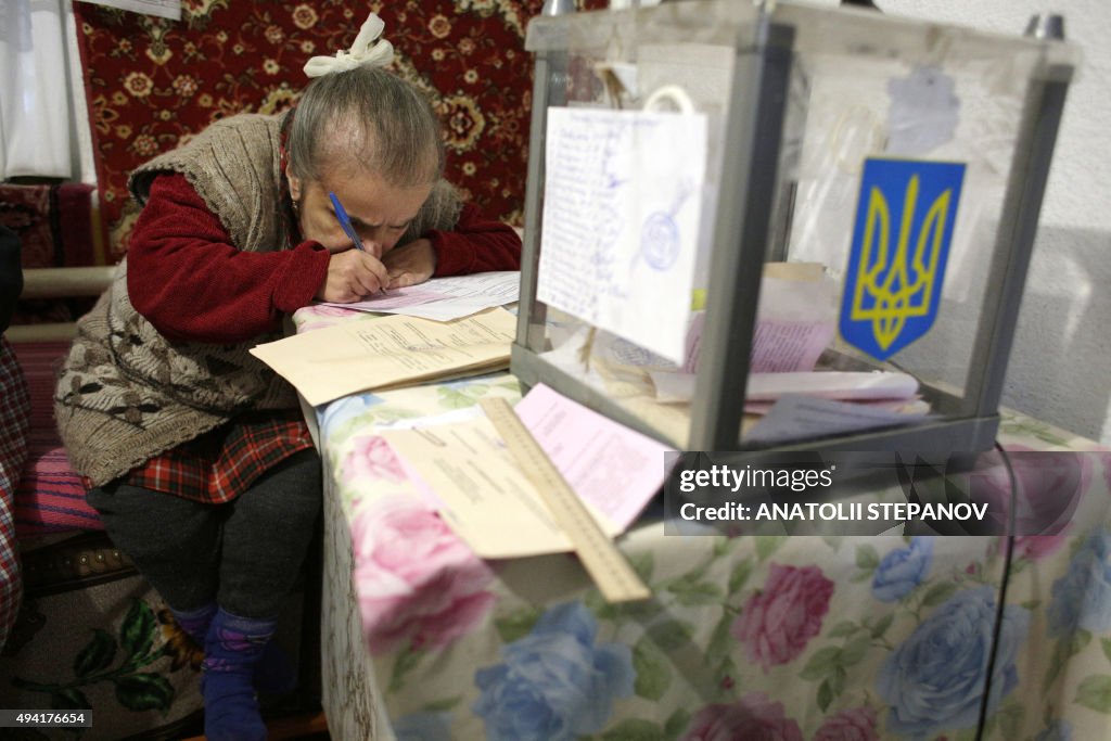 TOPSHOT-UKRAINE-RUSSIA-CONFLICT-VOTE