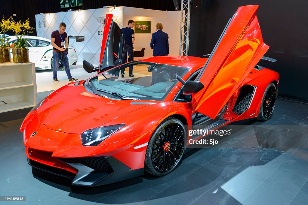 Lamborghini Aventador 750-4 Superveloce supercar me