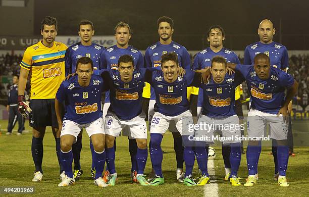 The Cruzeiro team pose for a photo before the match between Corinthians and Cruzeiro of Brasileirao Series A 2014 at Caninde Stadium on May 28, 2014...