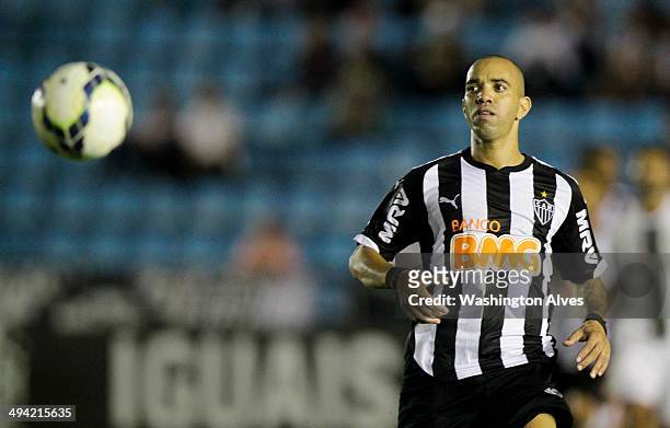 Diego Tardelli of Atletico MG in action during a match between Atletico MG and Fluminense as part of Brasileirao Series A 2014 at Joao Lamego Stadium...