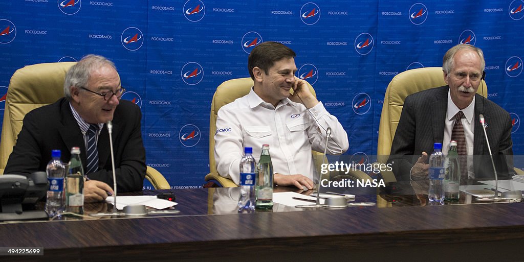 Soyuz Rocket With 3-Man Crew Lifts Off For Space Station